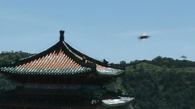 外星人飞碟视频（外星人开的飞碟）