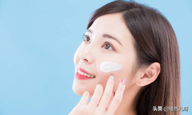 防晒霜的正确涂抹方法（防晒霜怎么使用顺序）