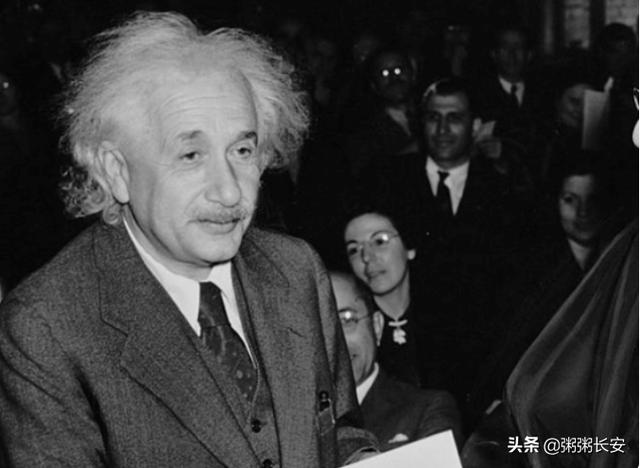 爱因斯坦发明了什么（爱因斯坦发明了什么著名的东西）